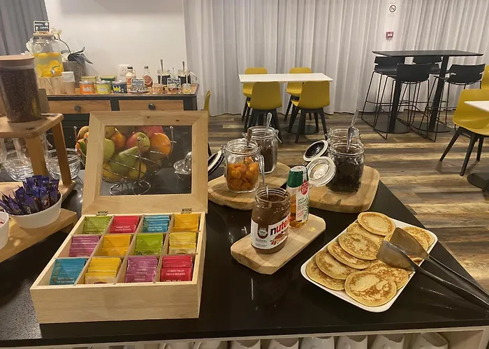 Sure Hotel By Best Western Les Portes De Montauban