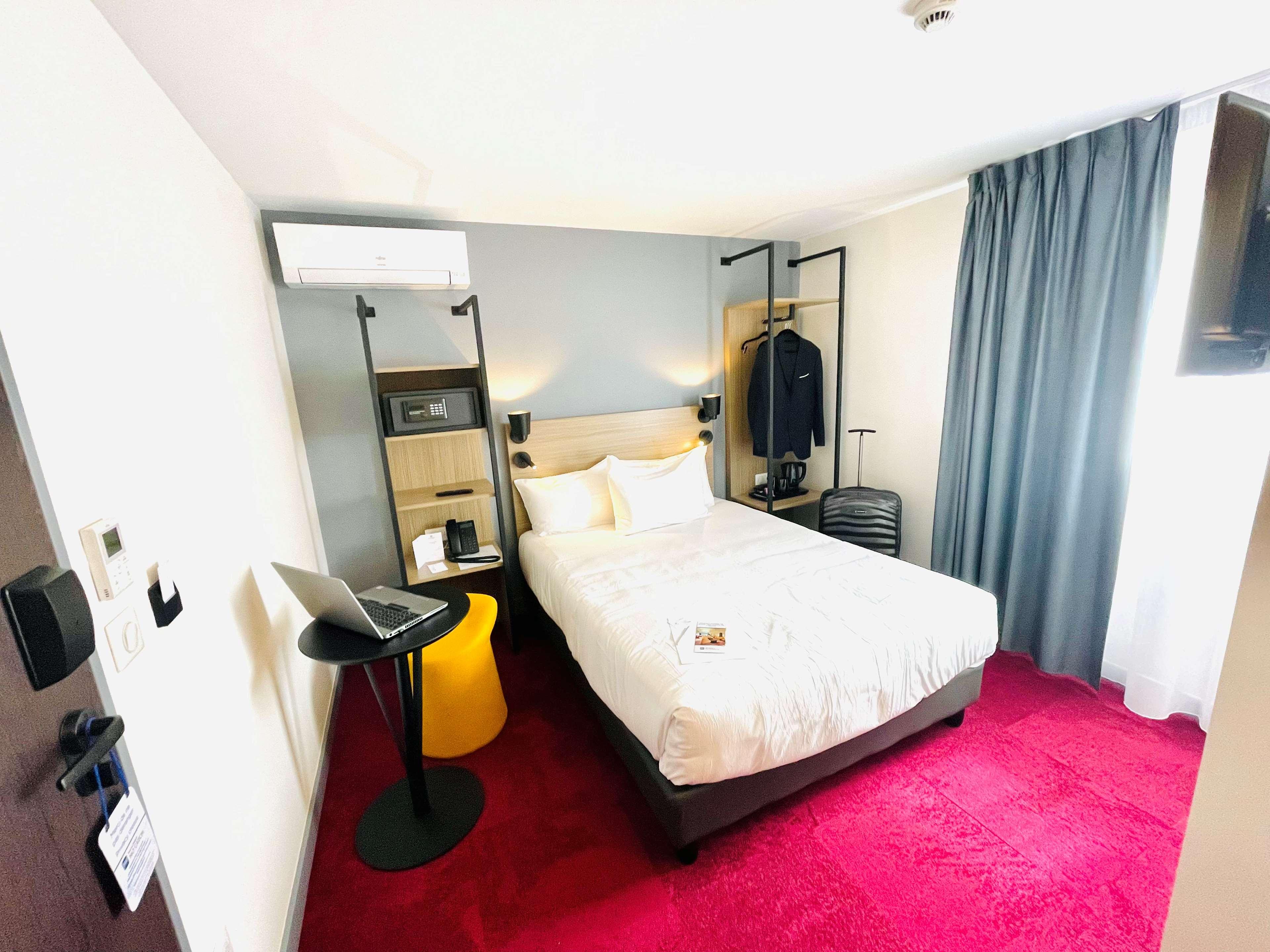 Sure By Western Les Portes De Hotel 3*