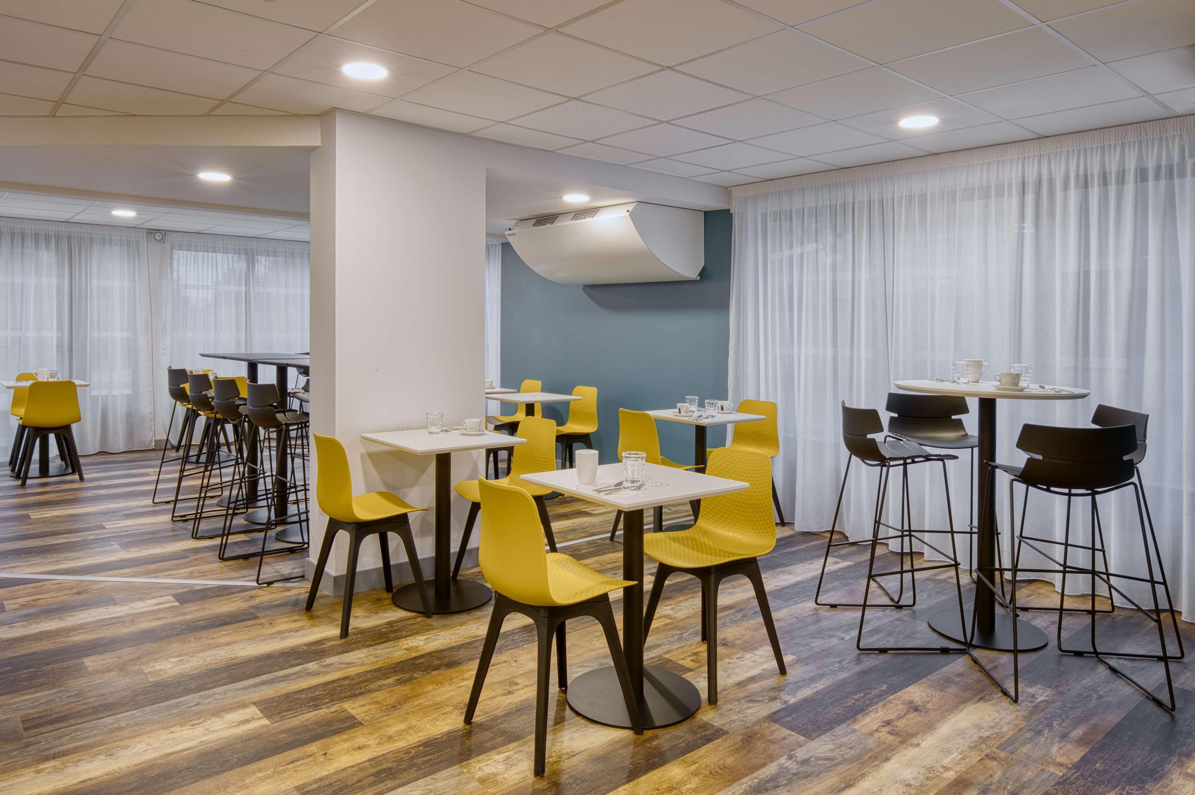 Hotel Sure By Western Les Portes De Montauban