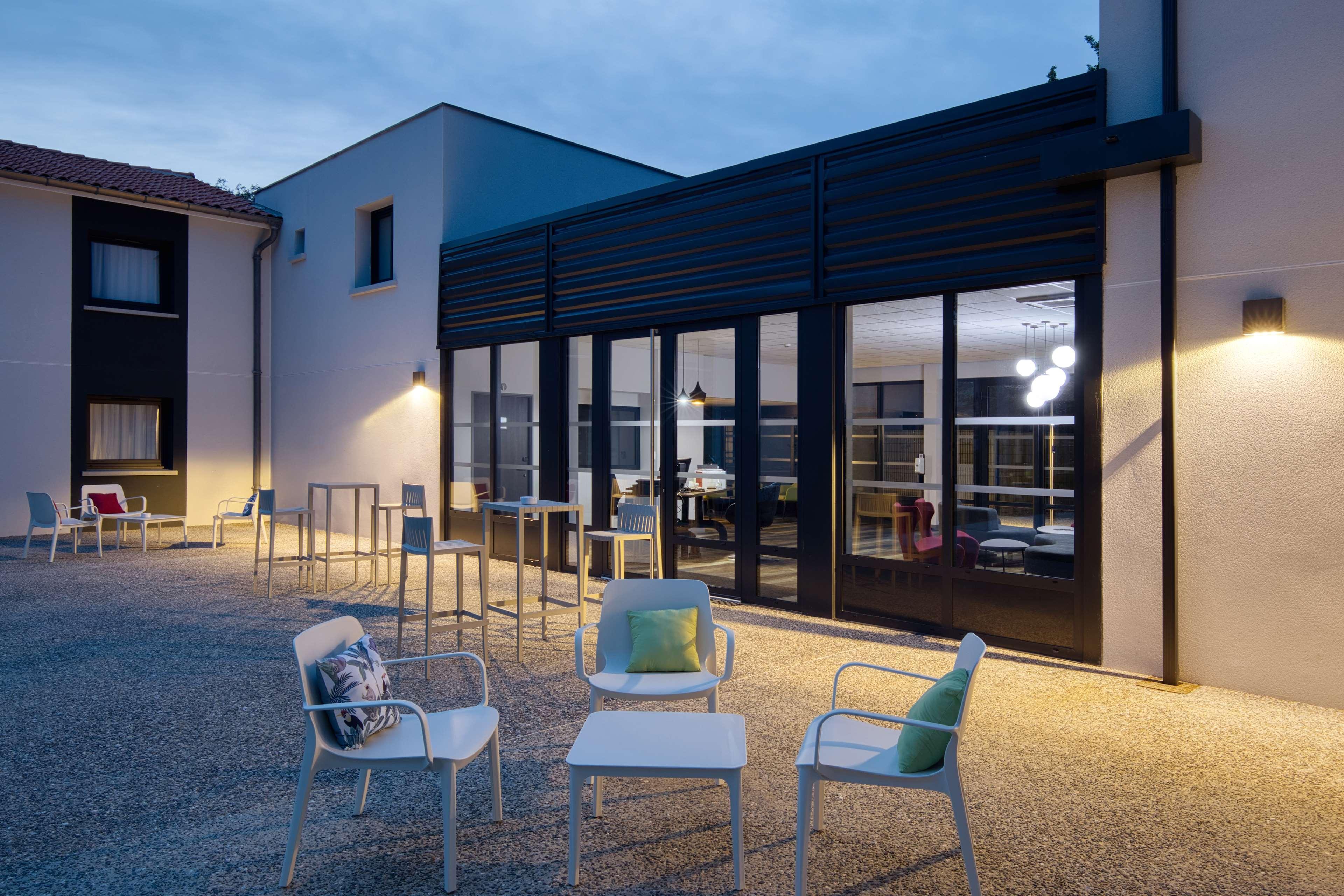 Sure By Western Les Portes De Montauban